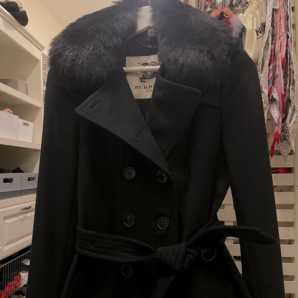 Burberry Women's Black Trench Coat with Fur Collar